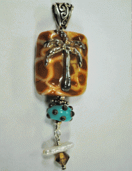 Giraffe Palm tree pendant
