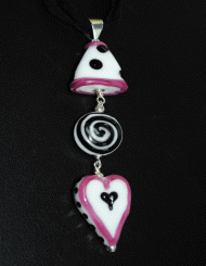 Miss priss triple pendant